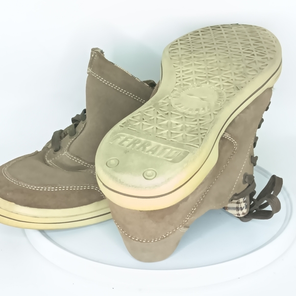 Ferraro - Picture 5 of 6